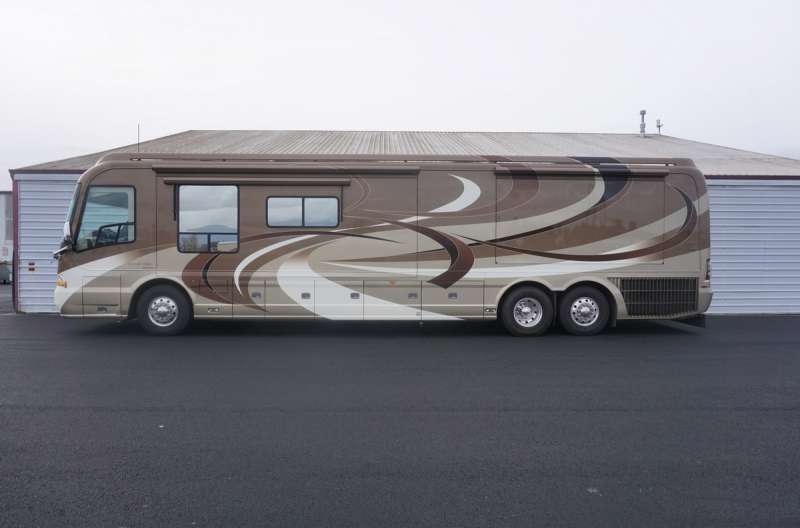 Exterior photo of 2009 MAGNA VIVALDI