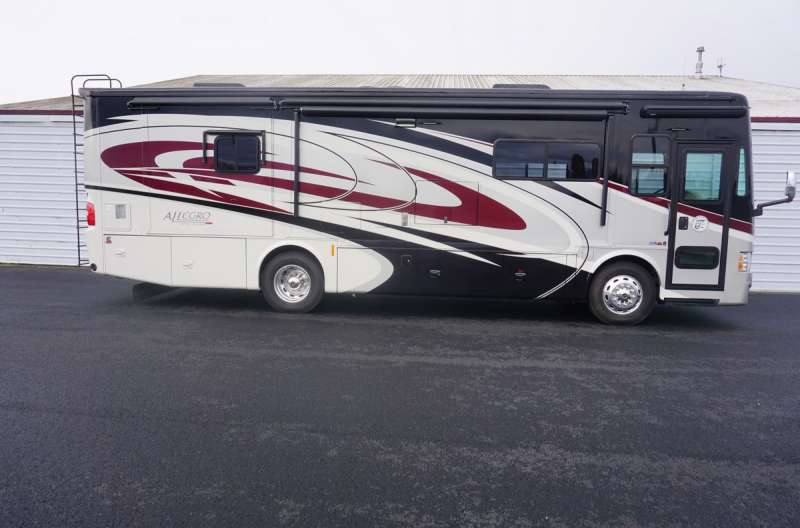 Exterior photo of 2016 ALLEGRO OPEN ROAD 33