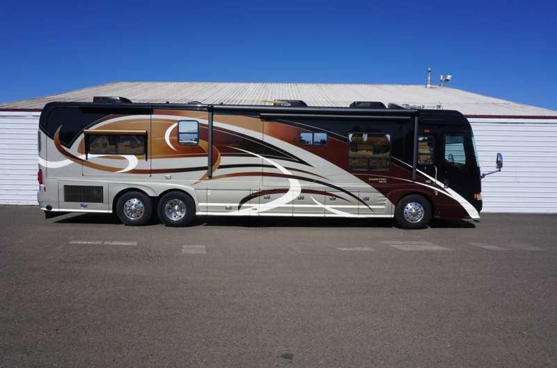 Exterior photo of 2009 INTRIGUE OVATION 42'