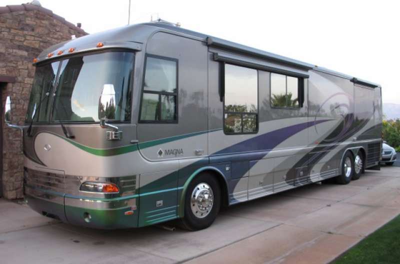 Exterior photo of 2004 MAGNA LIMITED EDITION 42'