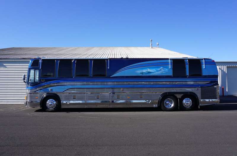 Exterior photo of 1994 PREVOST MARATHON 40'