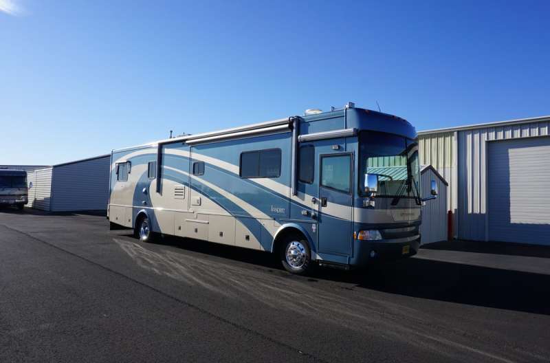 Exterior photo of 2004 INSPIRE GENOA