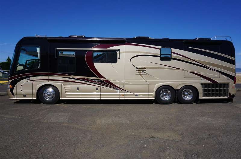 Exterior photo of 2006 INTRIGUE ELATION 40'