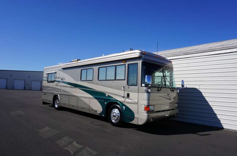 Exterior photo of 2002 INTRIGUE EVENING STAR 36'