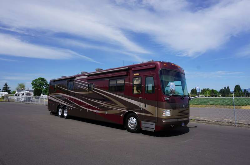 Exterior photo of 2008 MONACO DYNASTY 45'