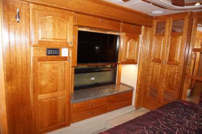 Addtional photo of 2008 AFFINITY STAGS LEAP 45'