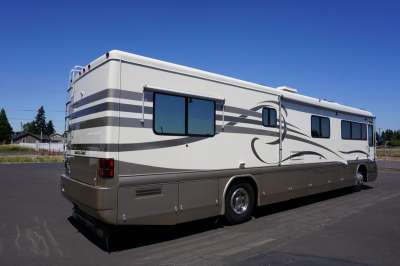 Addtional photo of 1998 INTRIGUE WISTERIA 40'
