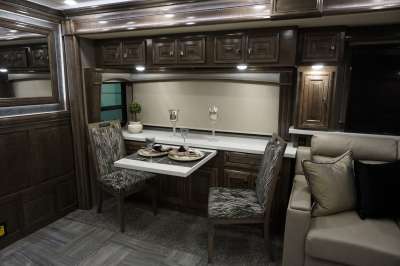 Addtional photo of 2020 FLEETWOOD DISCOVERY 44