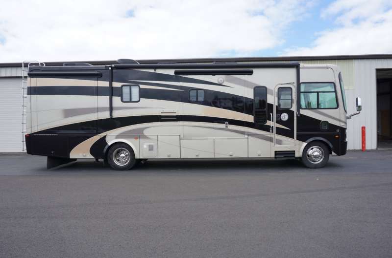 Exterior photo of 2007 TIFFIN ALLEGRO BAY FRED