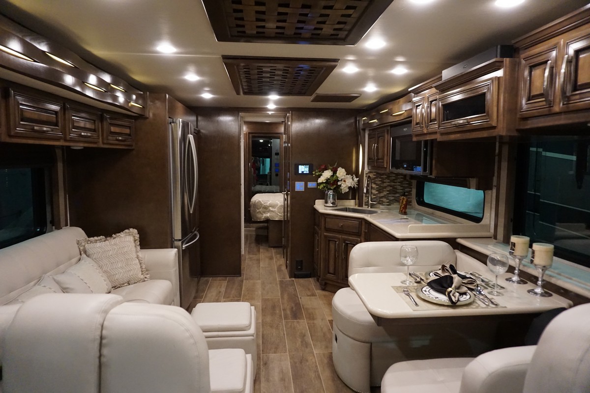 Interior photo of 2019 NEWMAR NEWAIRE 3341