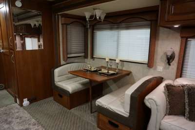 Addtional photo of 2006 FLEETWOOD PROVIDENCE 39L