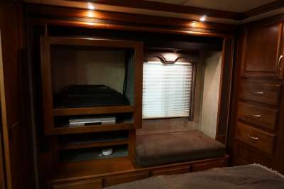 Addtional photo of 2006 FLEETWOOD PROVIDENCE 39L