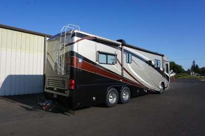 Addtional photo of 2007 ALLURE SUNSET 37'