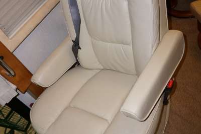 Addtional photo of 2002 INTRIGUE EVENING STAR 36'