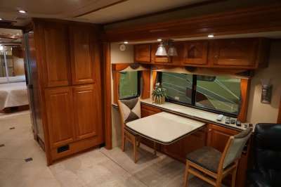 Addtional photo of 2005 MAGNA MATISSE 40'