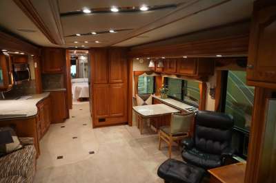 Addtional photo of 2005 MAGNA MATISSE 40'