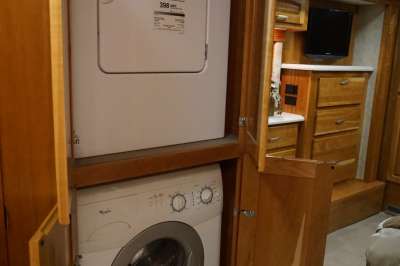 Addtional photo of 2008 MONACO CAMELOT 40PDQ