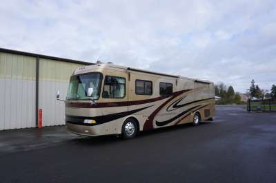 Addtional photo of 2003 MONACO WINDSOR 38'