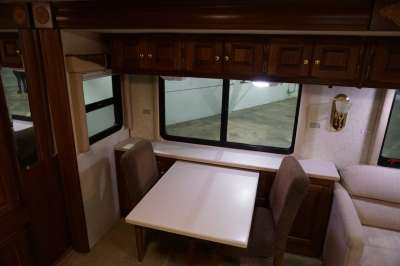 Addtional photo of 2003 MONACO WINDSOR 38'