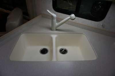 Addtional photo of 2003 MONACO WINDSOR 38'