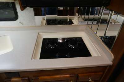 Addtional photo of 2003 MONACO WINDSOR 38'