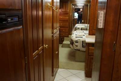 Addtional photo of 2003 MONACO WINDSOR 38'