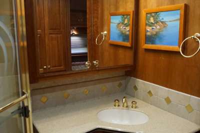 Addtional photo of 2005 ALLURE HOOD RIVER 40'