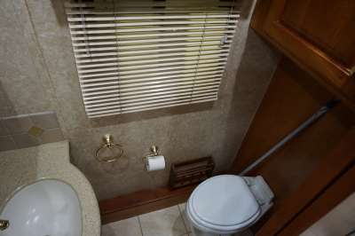 Addtional photo of 2005 ALLURE HOOD RIVER 40'