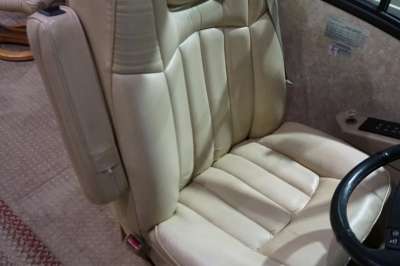 Addtional photo of 2005 ALLURE HOOD RIVER 40'