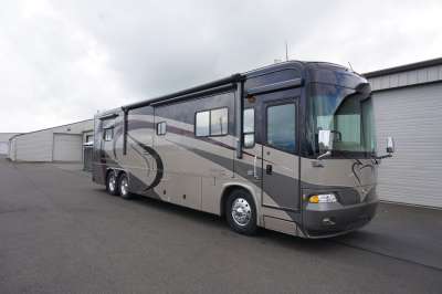 Addtional photo of 2005 ALLURE HOOD RIVER 40'