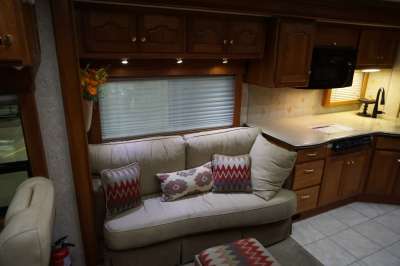 Addtional photo of 2005 ALLURE HOOD RIVER 40'