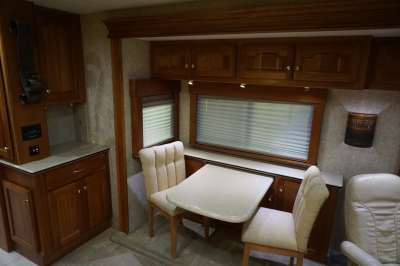 Addtional photo of 2005 ALLURE HOOD RIVER 40'