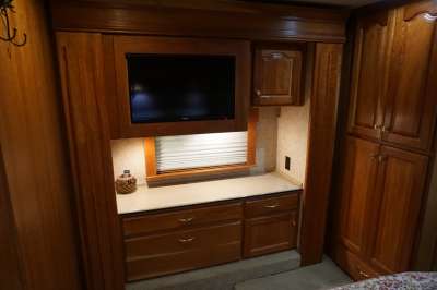Addtional photo of 2005 ALLURE HOOD RIVER 40'
