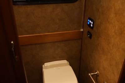 Addtional photo of 2013 AMERICAN COACH TRADITION 42'