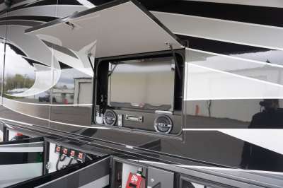 Addtional photo of 2013 AMERICAN COACH TRADITION 42'
