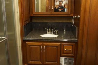 Addtional photo of 2013 AMERICAN COACH TRADITION 42'
