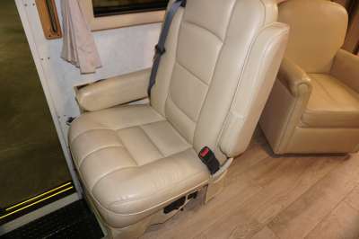Addtional photo of 2002 ALLURE SUNRIVER 36'