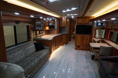 Addtional photo of 2005 MAGNA VAN GOGH 42'