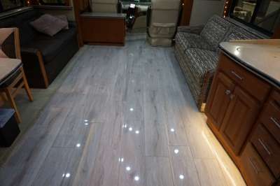Addtional photo of 2005 MAGNA VAN GOGH 42'