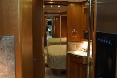 Addtional photo of 2005 MAGNA VAN GOGH 42'