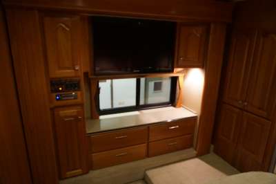Addtional photo of 2005 MAGNA VAN GOGH 42'