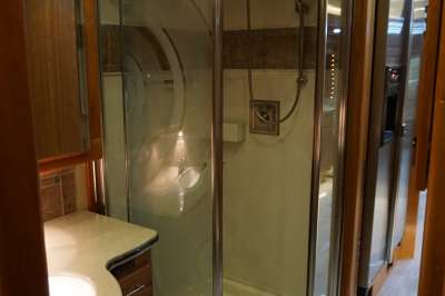 Addtional photo of 2005 MAGNA VAN GOGH 42'