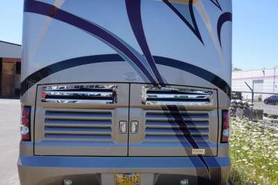 Addtional photo of 2005 MAGNA VAN GOGH 42'