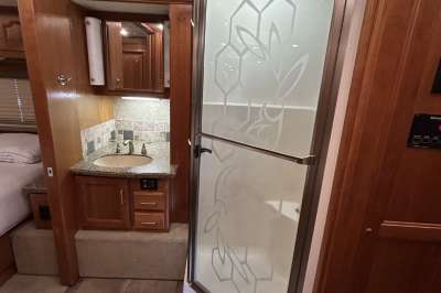 Addtional photo of 2008 ALLURE HOOD RIVER 40'