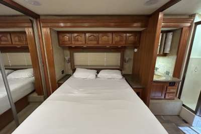 Addtional photo of 2008 ALLURE HOOD RIVER 40'