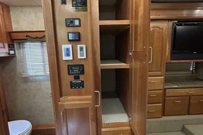Addtional photo of 2008 ALLURE HOOD RIVER 40'