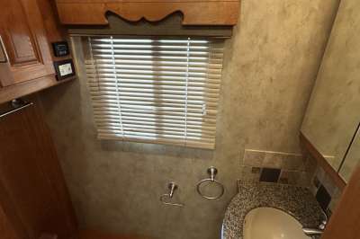 Addtional photo of 2008 ALLURE HOOD RIVER 40'