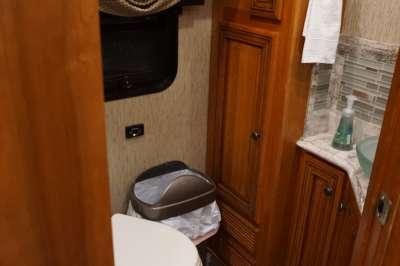 Addtional photo of 2015 NEWMAR DUTCH STAR 40'