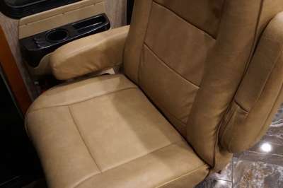 Addtional photo of 2015 NEWMAR DUTCH STAR 40'
