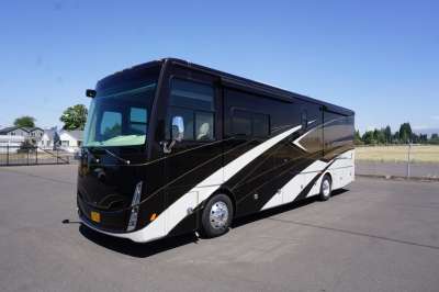 Addtional photo of 2021 TIFFIN ALLEGRO BREEZE 33'